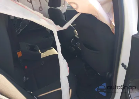 2019 Chevrolet Malibu Lt из США, поврежденный, VIN 1G1ZD5ST5KF140716